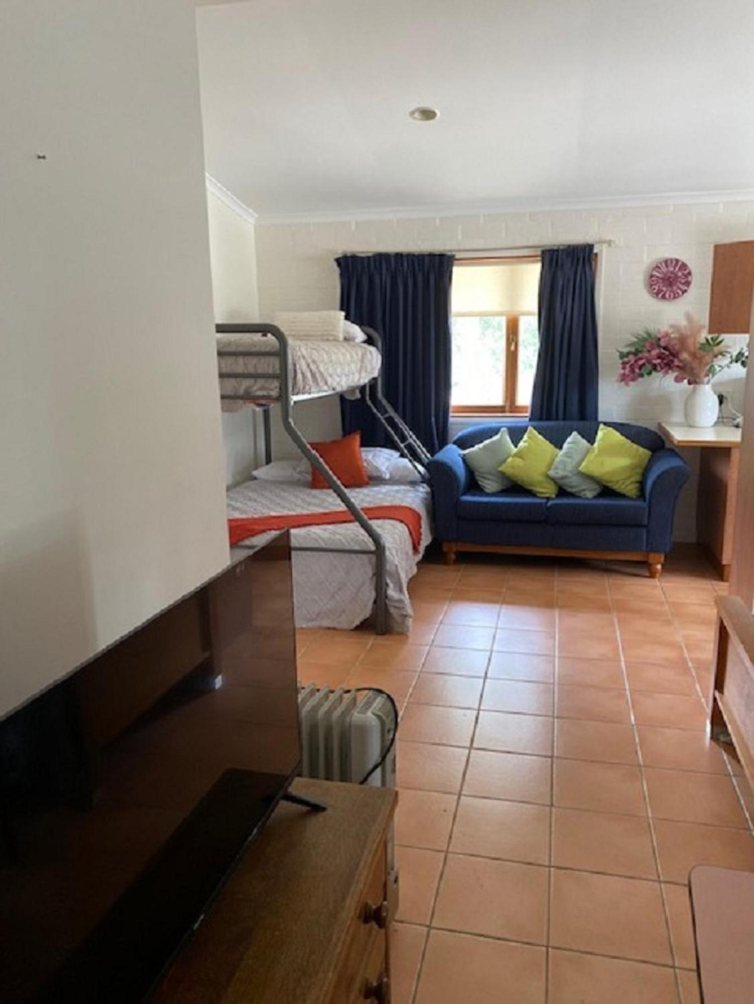 Girraween Country Inn Ballandean Bagian luar foto